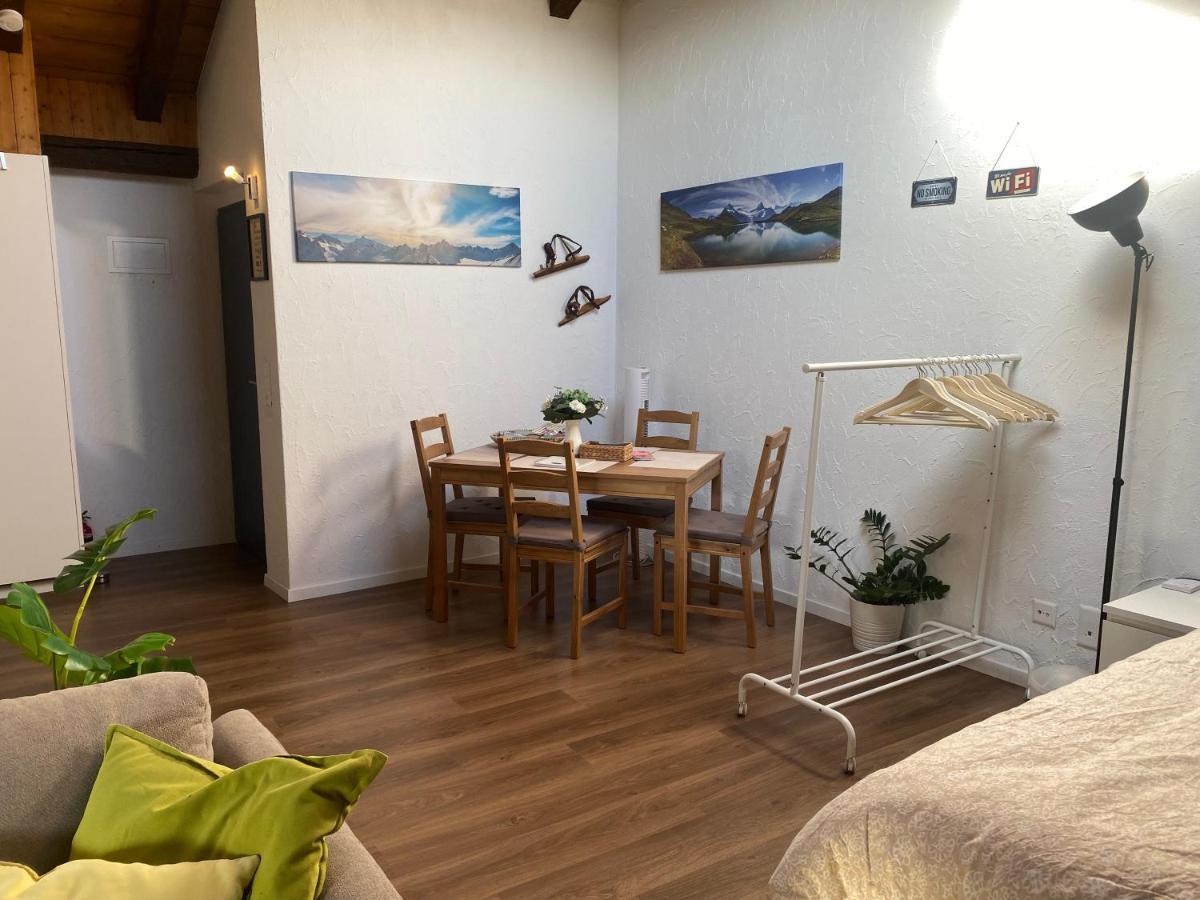 Dachwohnung In Der Mitte Von Laax-Dorf Eksteriør bilde
